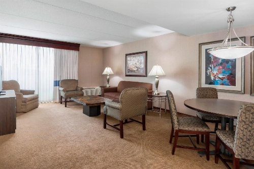 Four Points by Sheraton Chicago OHare Airport image 2
